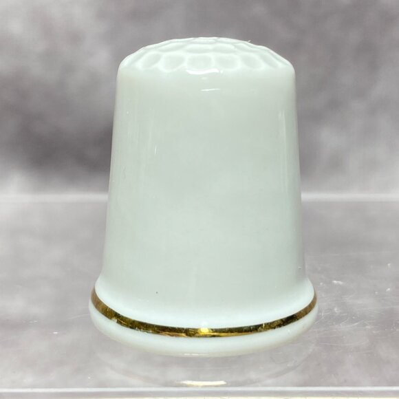Vintage North Head Lighthouse Porcelain Thimble With Gold Trim Washington - Picture 5 of 8